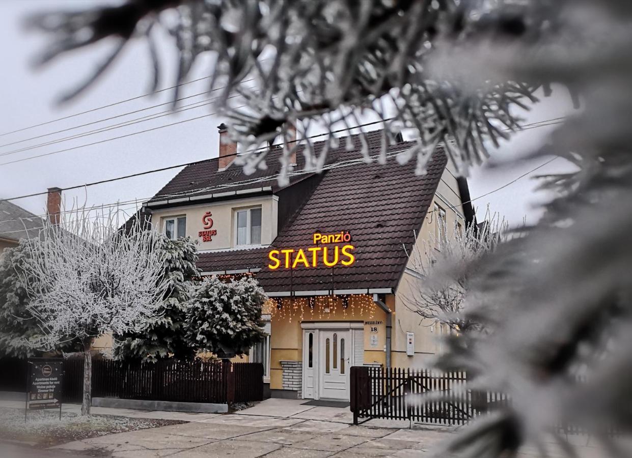 Panzió STATUS Hajduszoboszlo Exterior foto